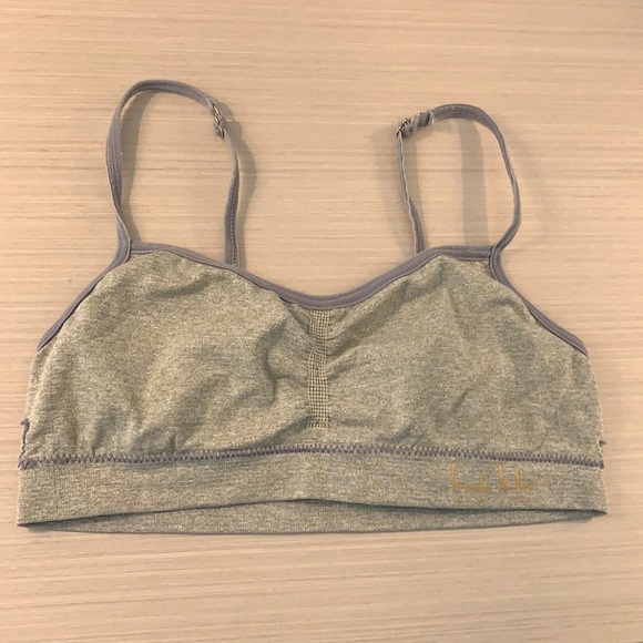 4 bras - Picture 4 of 14